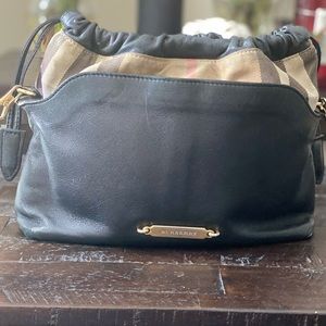 Used , good condition Burberry purse